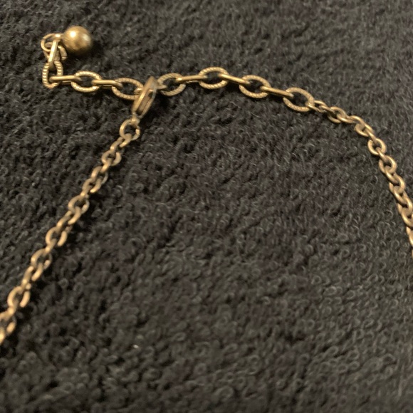 Beaded butterfly necklace - Picture 4 of 4